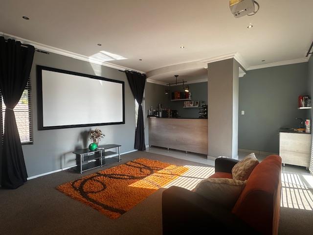 4 Bedroom Property for Sale in Woodland Hills Free State